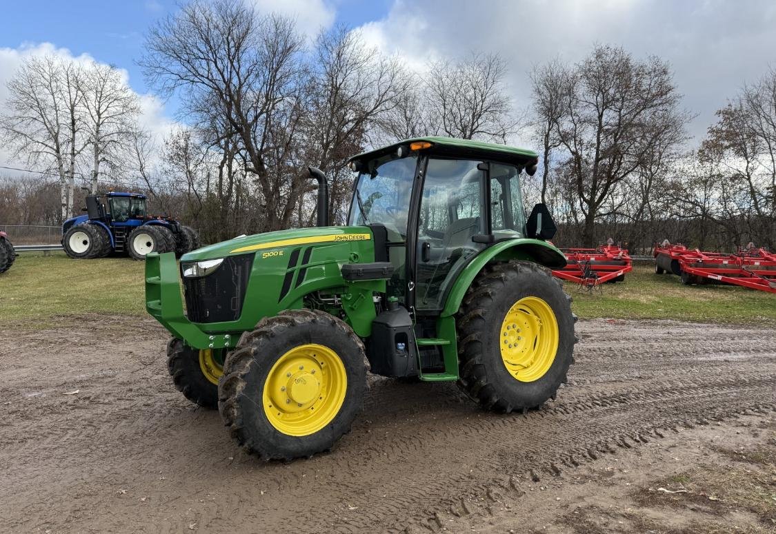 Used 2023 John Deere 5100E - Image 3