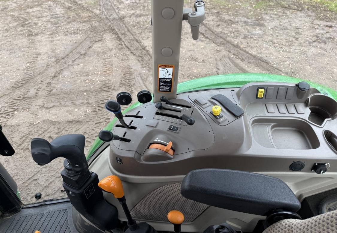 Used 2023 John Deere 5100E - Image 9