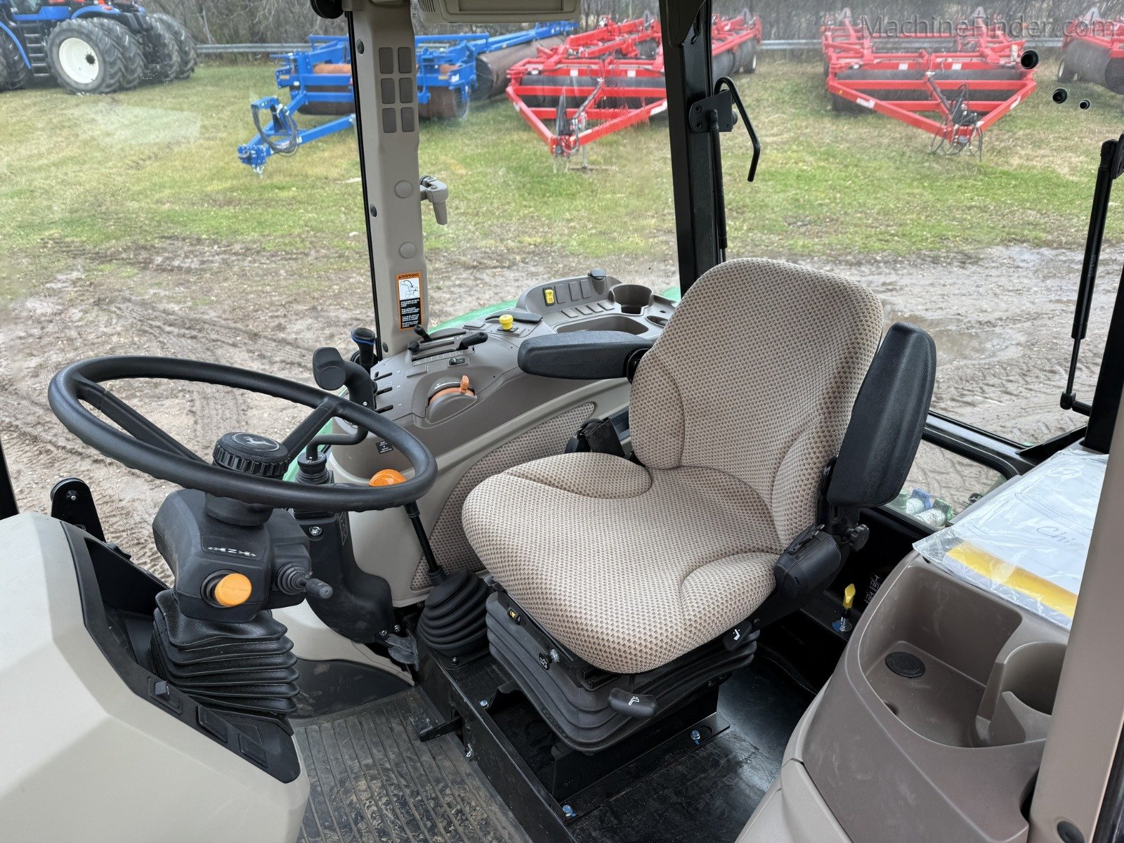 Used 2023 John Deere 5100E - Image 8